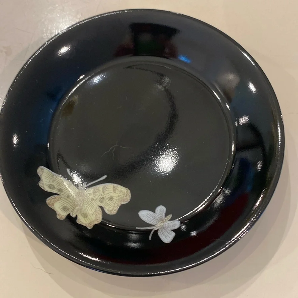 Fitz & Floyd Midnight Poppy Cup & Saucer w/Butterflies.‎  White/Light Yellow
